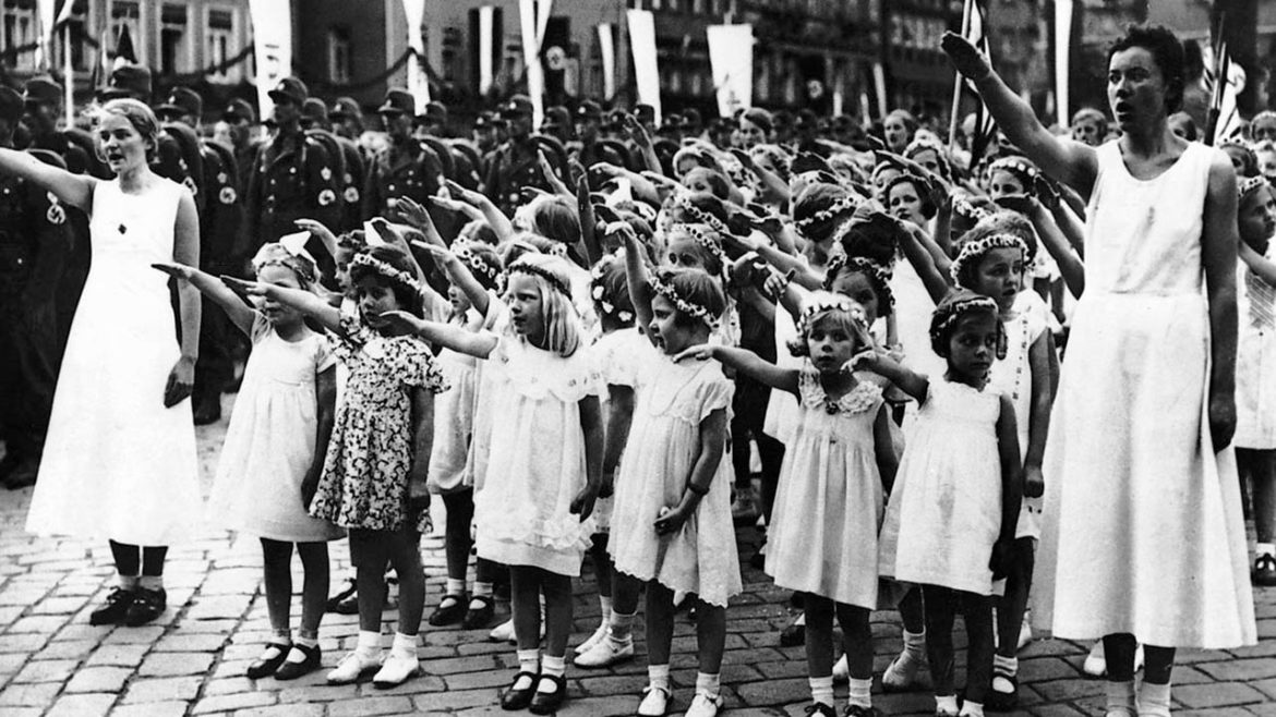 Jeunes femmes et filles de la Ligue des jeunes filles allemandes